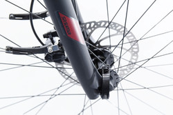 Hamulec tarczowy hydrauliczny