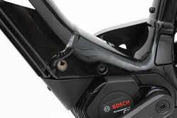 Rower elektryczny z akumulatorem wewnątrz ramy