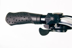 manetka gazu rower elektryczny