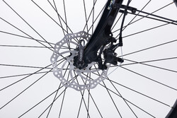 Hamulec tarczowy hydrauliczny