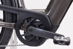 silnik centralny w rowerze elektrycznym