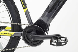 silnik centralny w rowerze elektrycznym