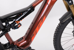 Rower elektryczny - akumulator wewnątrz ramy