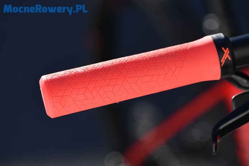 XLC Sport chwyty kierownicy czerwony 1