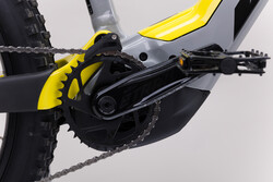 silnik centralny w rowerze elektrycznym