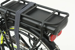 Rower elektryczny z akumulatorem na bagażniku