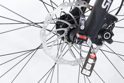 Hamulec tarczowy hydrauliczny