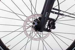 Hamulec tarczowy hydrauliczny