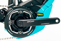 silnik centralny w rowerze elektrycznym