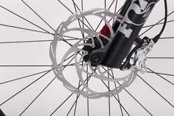 Hamulec tarczowy hydrauliczny