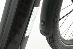 Rower elektryczny z akumulatorem wewnątrz ramy