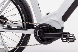 silnik centralny w rowerze elektrycznym