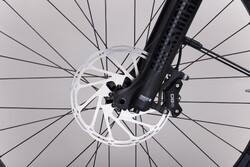 Hamulec tarczowy hydrauliczny