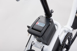 Rower elektryczny z akumulatorem za siodełkiem