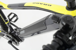 Rower elektryczny z akumulatorem wewnątrz ramy