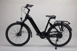 Leader Fox Lotus black miejski rower elektryczny city ebike 1